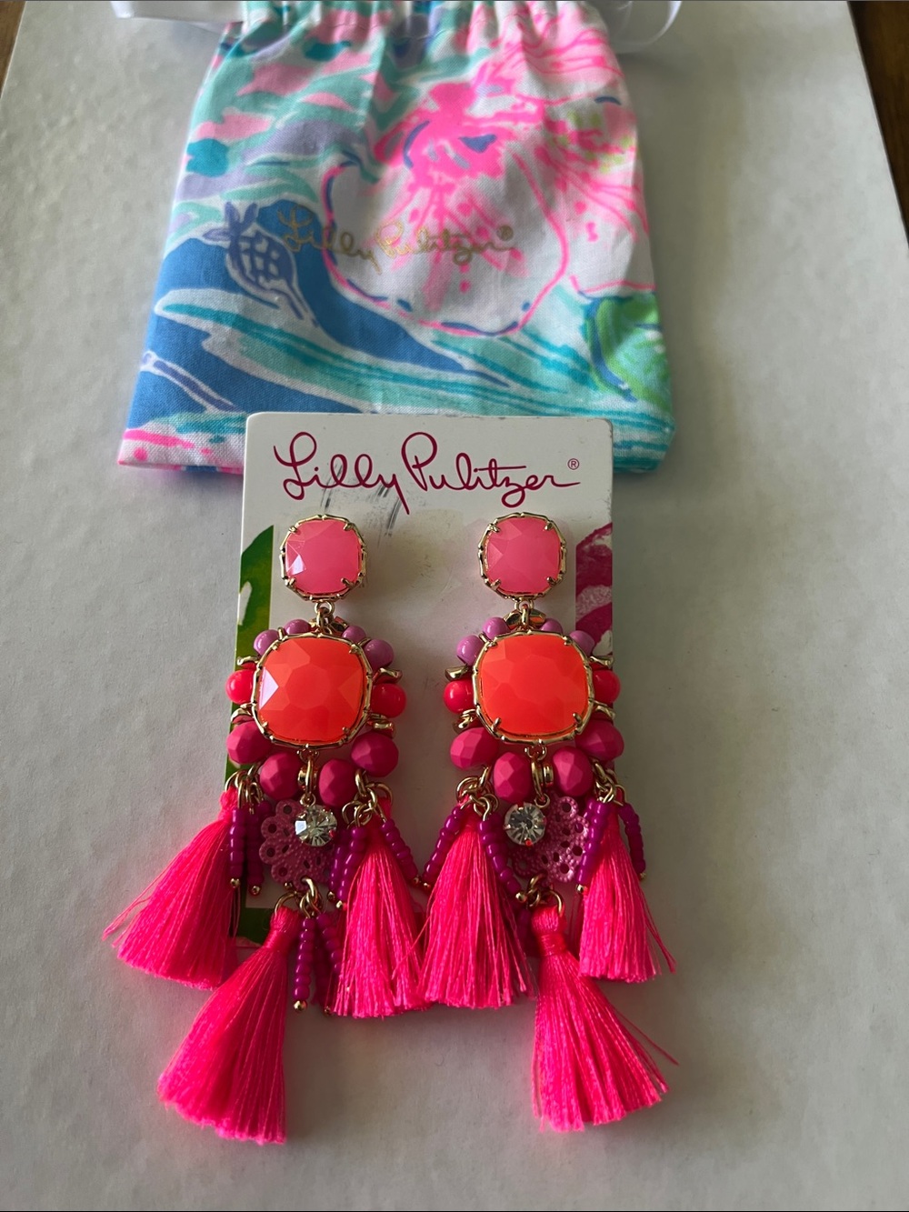 NEW Lilly Pulitzer Coral Kitschy Earrings.